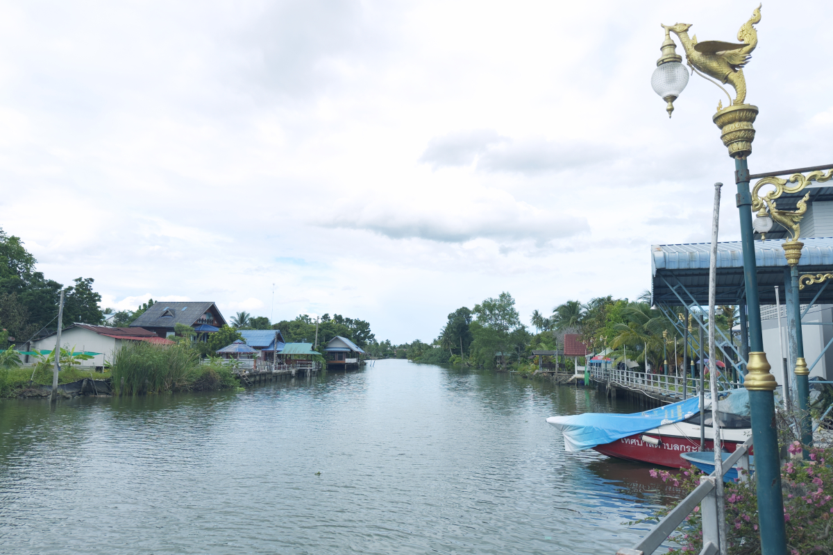 คลองทองหลาง