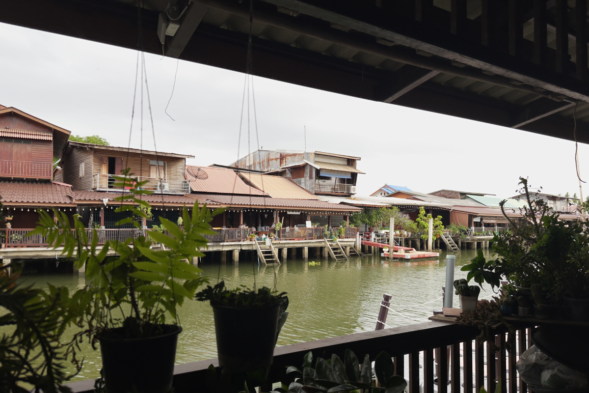 ตลาดน้ำบางน้อย