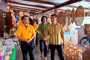 ตลาดน้ำบางน้อย